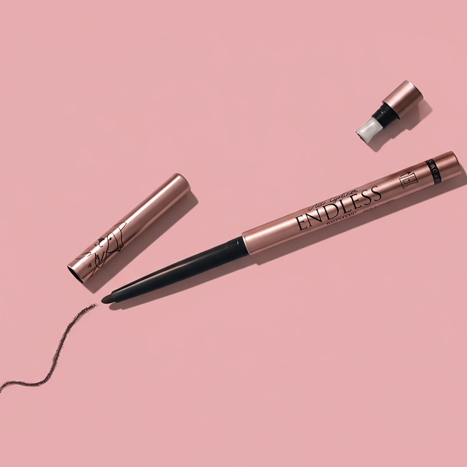 Lápiz delineador negro Ali Makeup | Cosméticos en línea