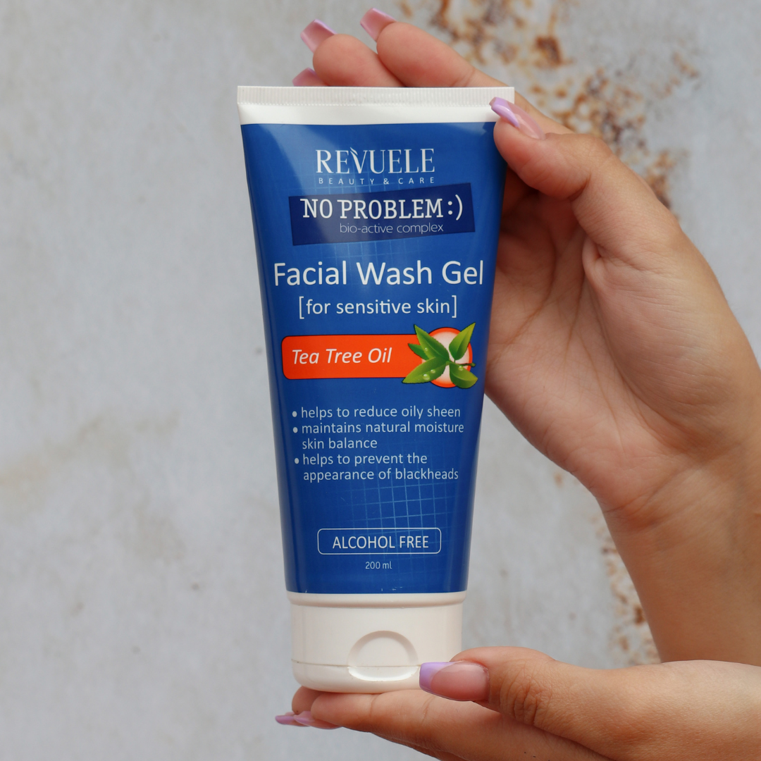 Gel limpiador a base de Té Verde, Anti Acné y puntos negros - Revuele