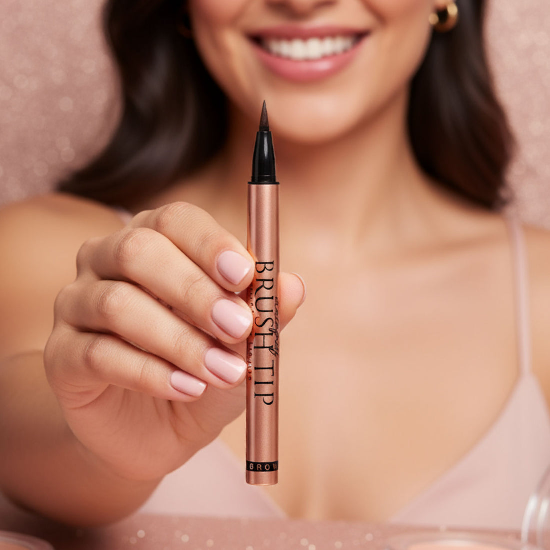 Delineador liquido Brushtip Café Ali Makeup | Cosméticos en línea