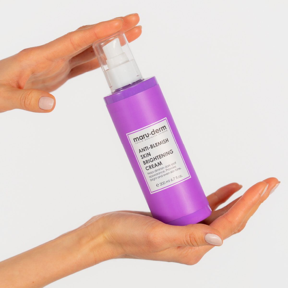 Crema iluminadora  Anti-Manchas Maruderm  200 ml